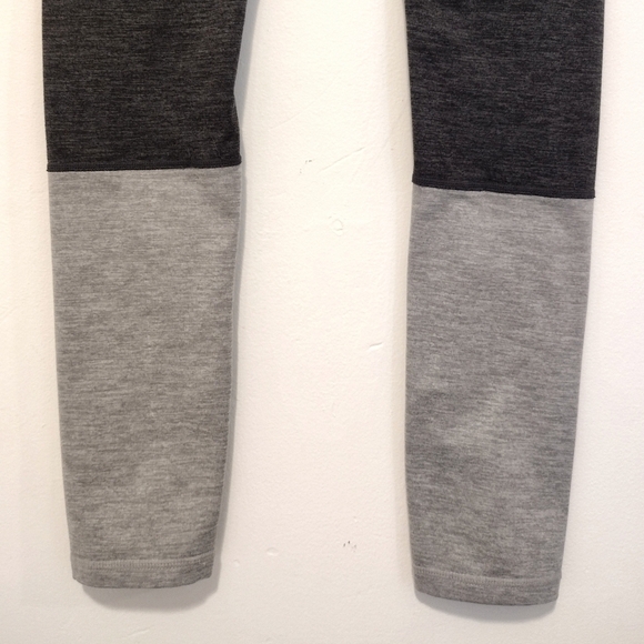 Nicole Miller - High Rise Color Block Leggings - Picture 8 of 10